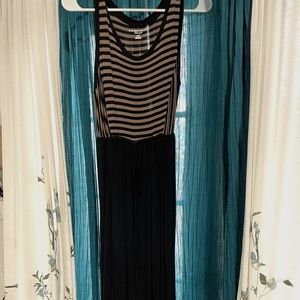 Liz Lange Maternity Dress Size SZ M Black Stripe Maxi Dress